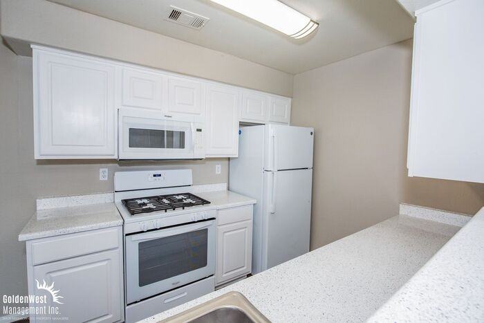 3940 Scott Robinson Blvd #1139 - Photo 6 of 22