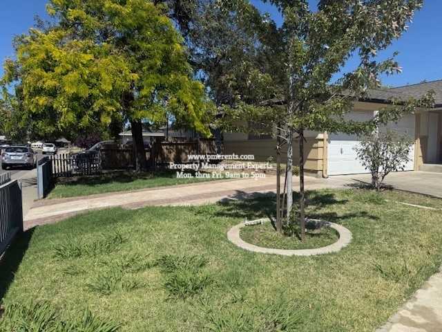 28 Gold Run Pl - Photo 2 of 22