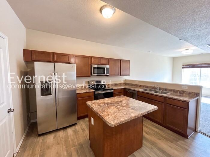 1842 Springs Vista St - Photo 4 of 25