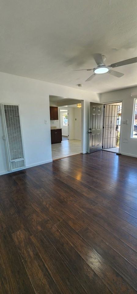 5904 Thorn St - Photo 5 of 24