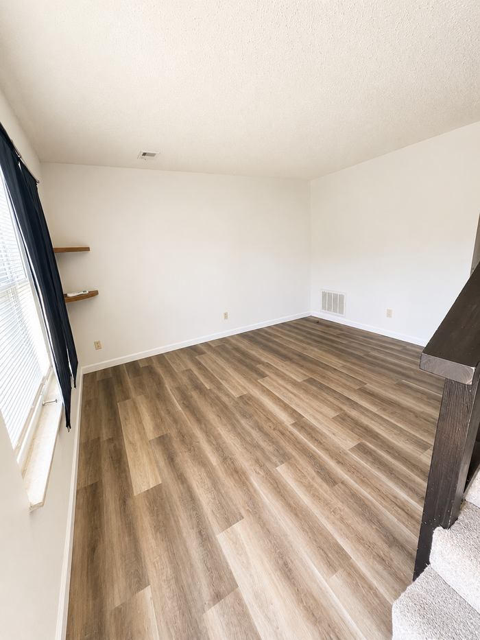 2038 Essex Dr #2038 - Photo 2 of 7