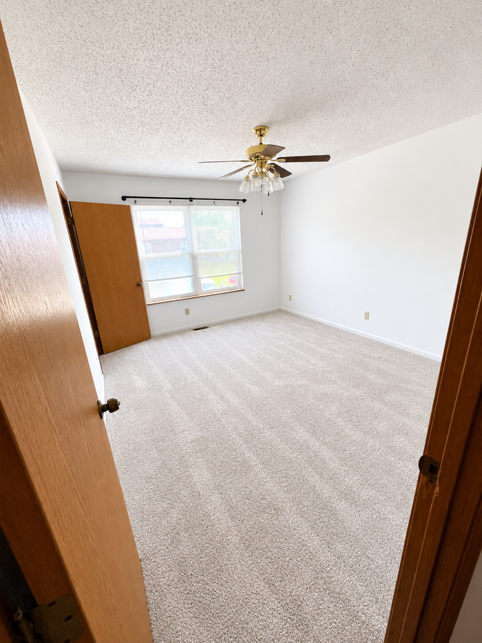 2038 Essex Dr #2038 - Photo 5 of 7