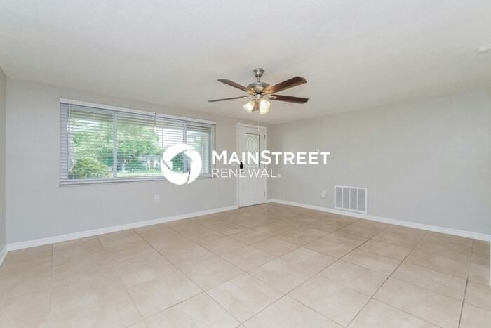 5700 Thrush Dr - Photo 2 of 16
