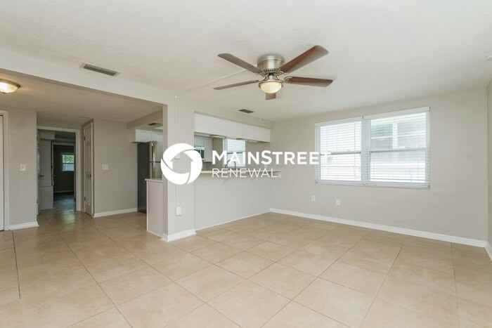 5700 Thrush Dr - Photo 6 of 16