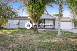 featured image of 2680 Roxbury Cir