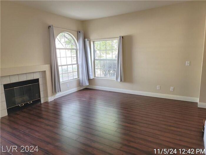 2605 Glen Green Ave - Photo 4 of 37