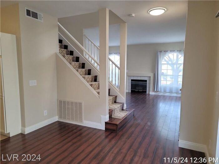 2605 Glen Green Ave - Photo 7 of 37