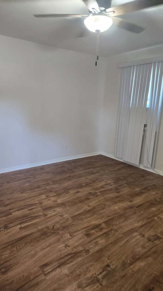 2248 Williams St - Photo 4 of 18