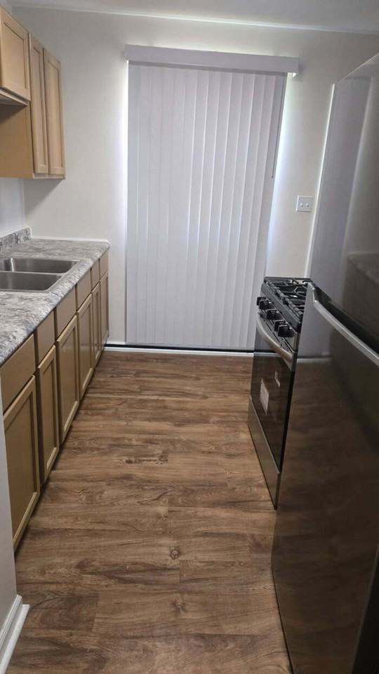 2248 Williams St - Photo 6 of 18