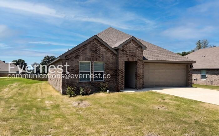1607 Ridgefield Cir - Photo 3 of 28