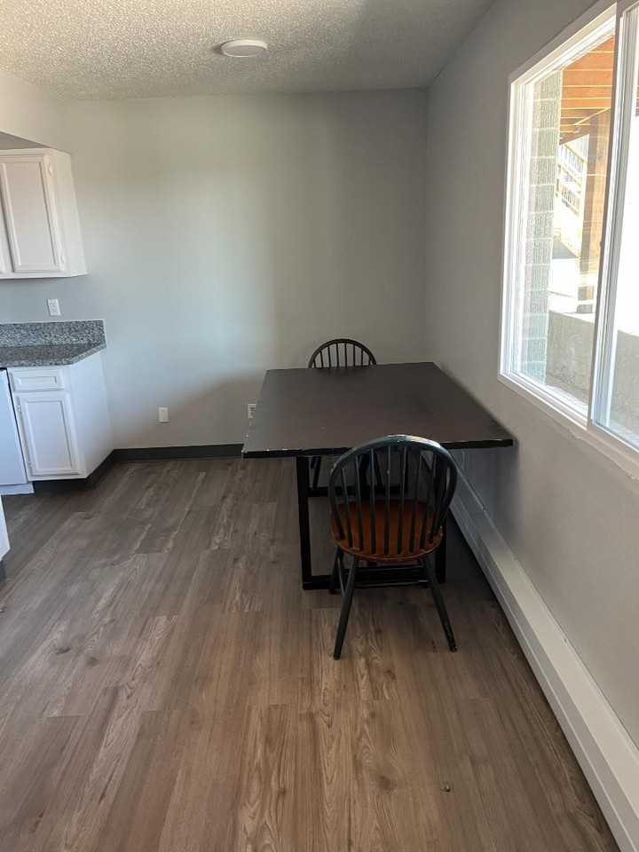 1337 Canyon Rd - Photo 4 of 10