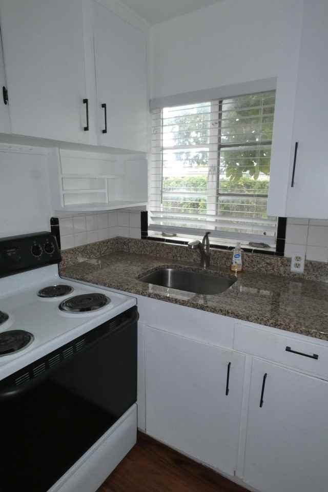 2567 15th Ave N #2 - Photo 6 of 14