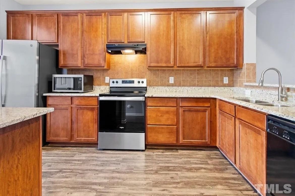 2960 Casona Way - Photo 5 of 21