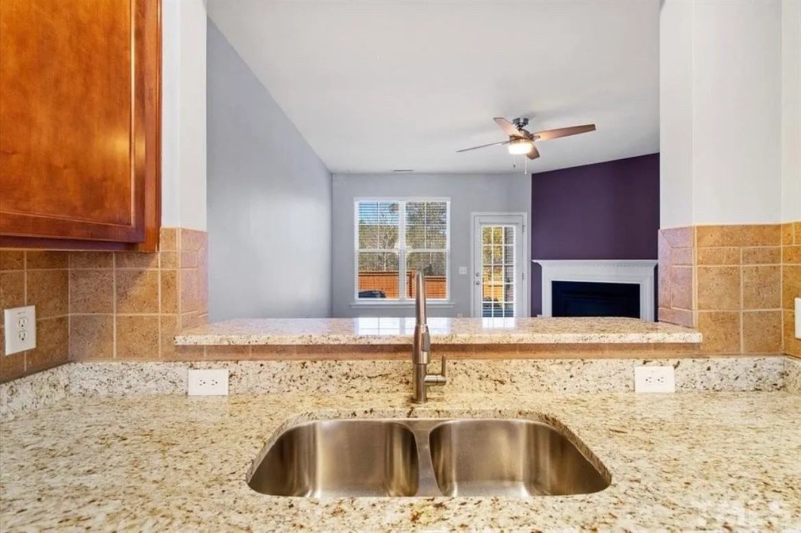 2960 Casona Way - Photo 6 of 21
