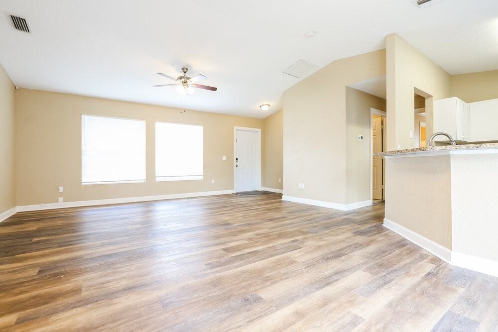 2429 Vedado St - Photo 3 of 16