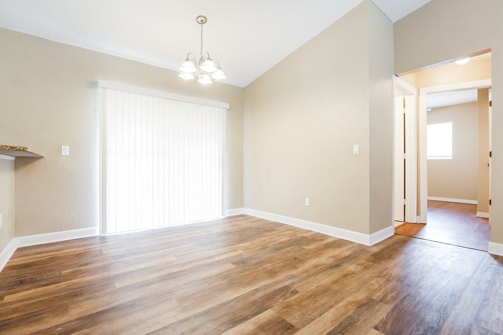 2429 Vedado St - Photo 5 of 16