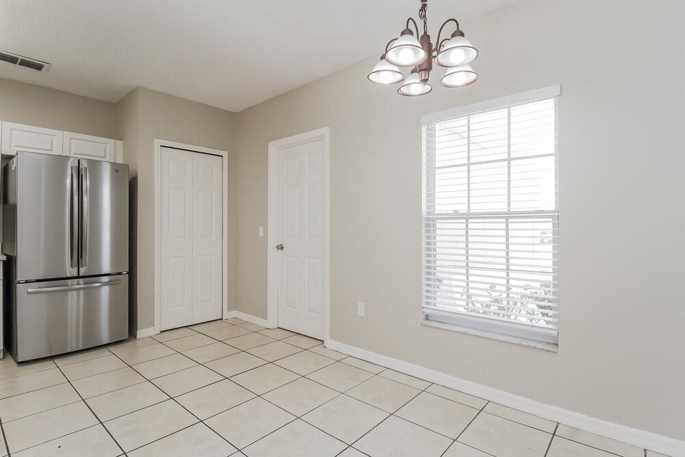 1005 Dudley Dr - Photo 7 of 16