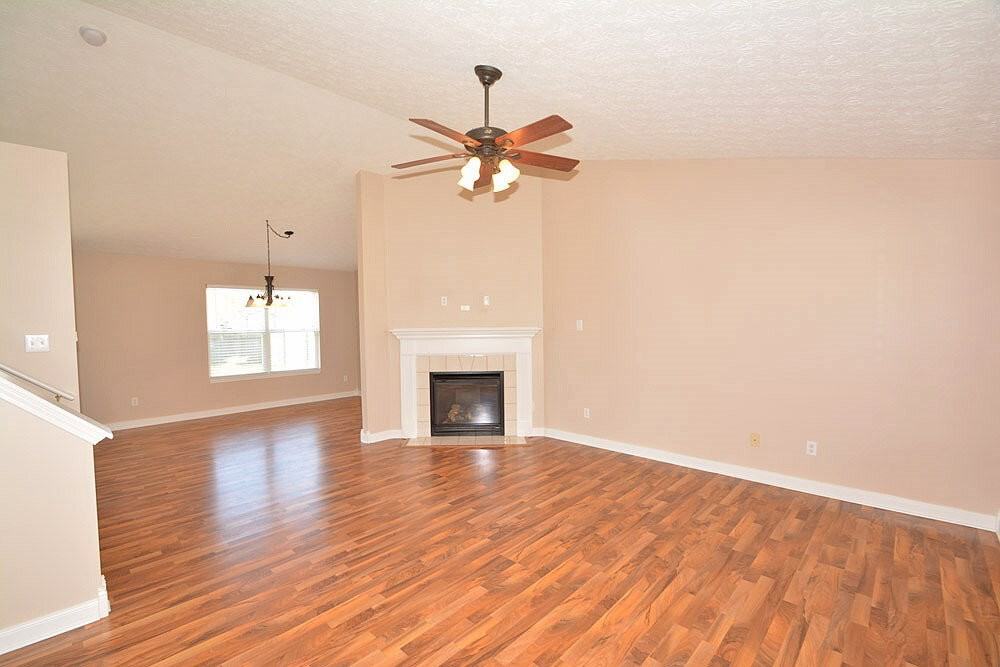 6917 Tree Top Ln - Photo 3 of 30