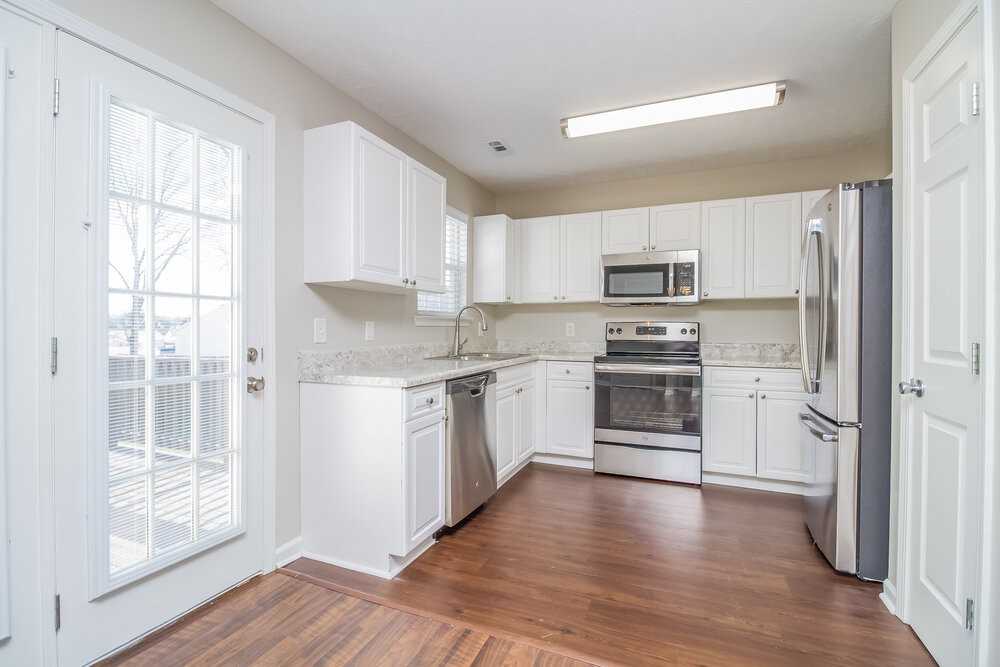 922 Sky Valley Trl - Photo 7 of 17