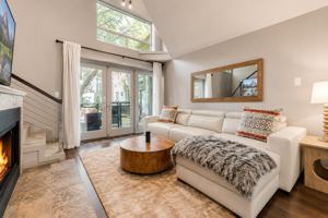 featured image of 6011 Gaston Ave