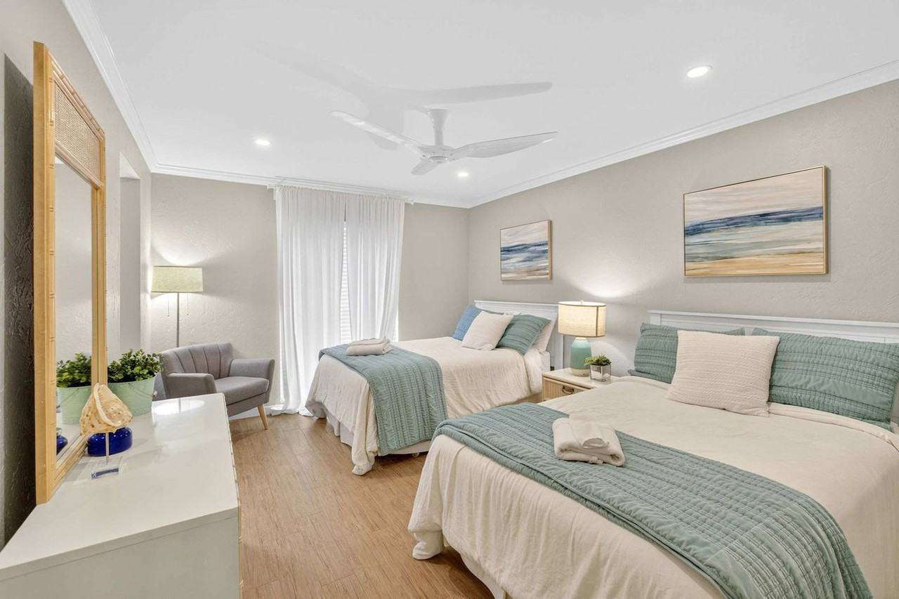 5201 Gulf Of Mexico Dr #1578376P - Photo 6 of 34