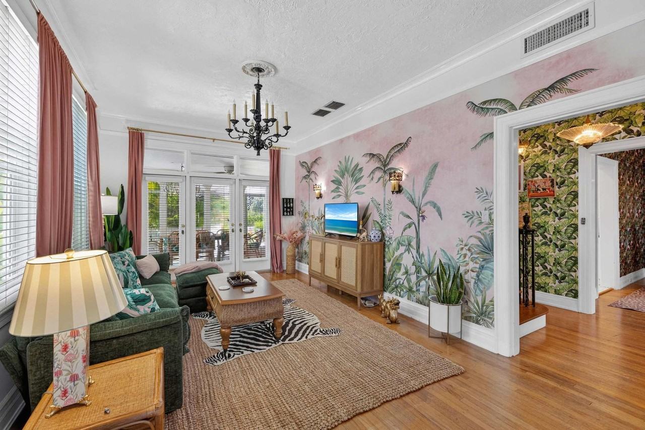7706 Westmoreland Dr #1578357P - Photo 4 of 35