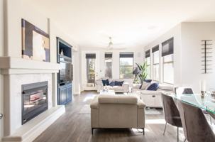 featured image of 15221 N Clubgate Dr