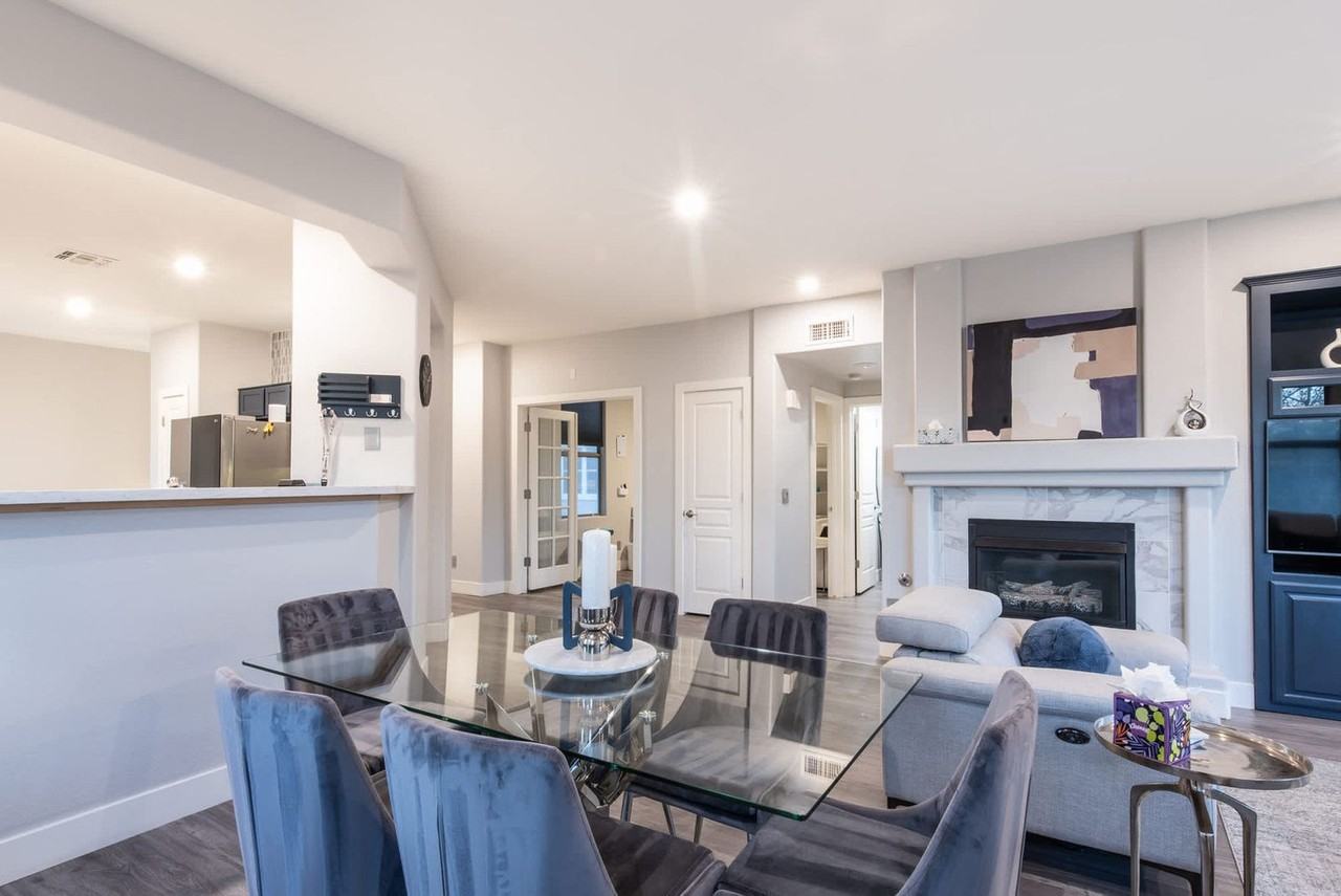 15221 N Clubgate Dr #1578378P - Photo 7 of 38