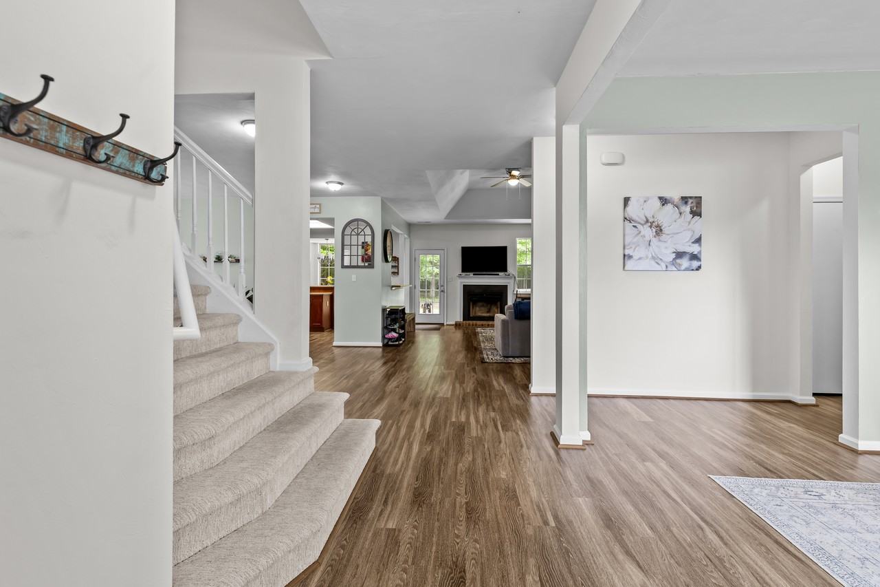 522 Pecan Ct #1 - Photo 2 of 36