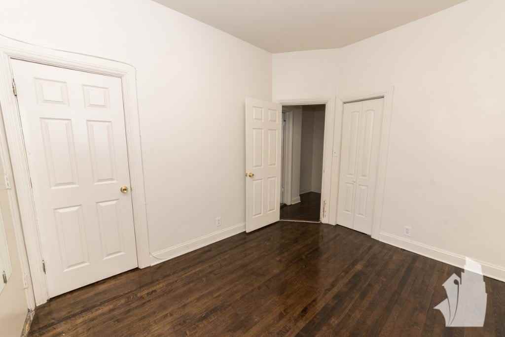 3701 N Hoyne Ave #3703-3 - Photo 6 of 10