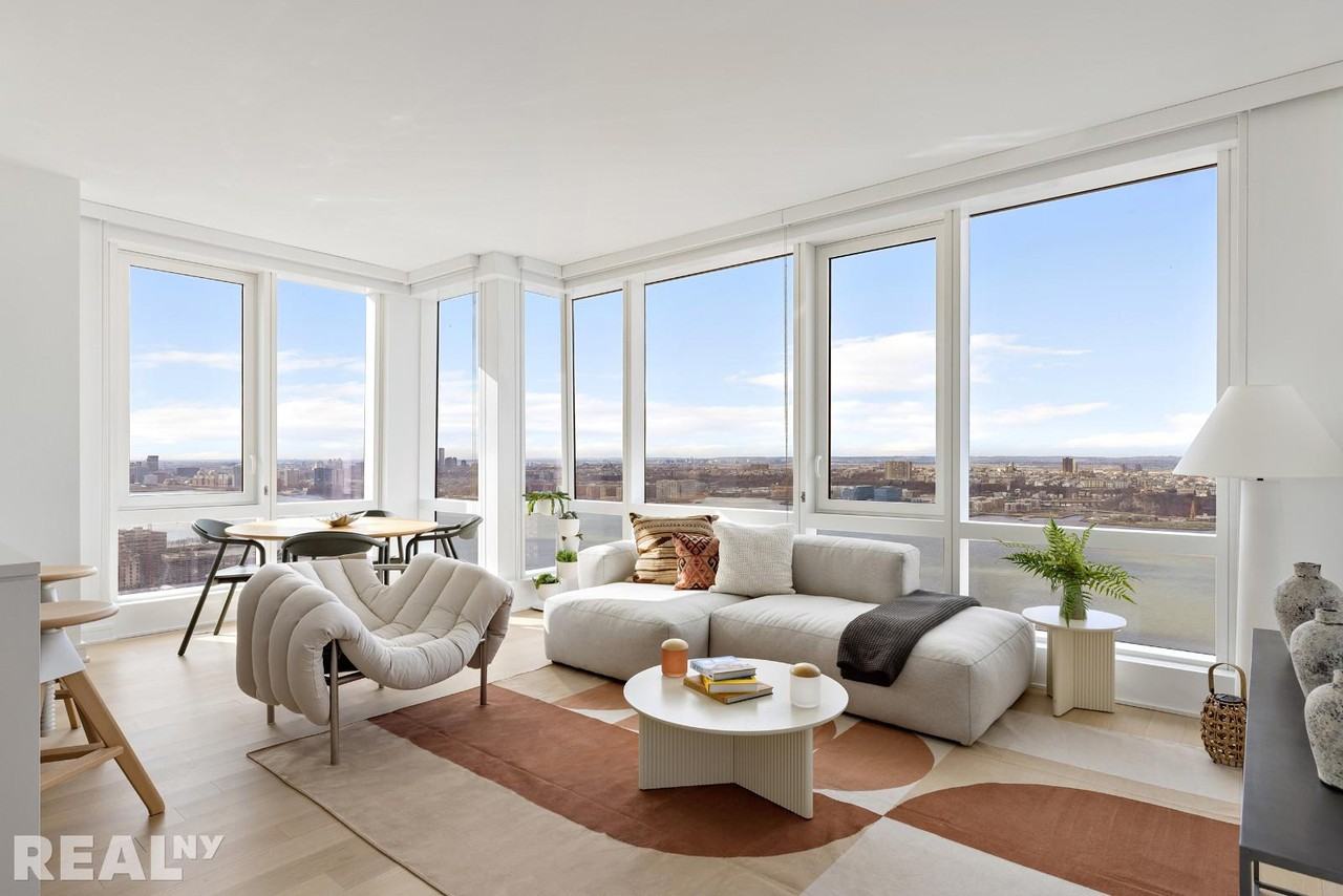 W 38th St #3505 - Photo 7 of 17