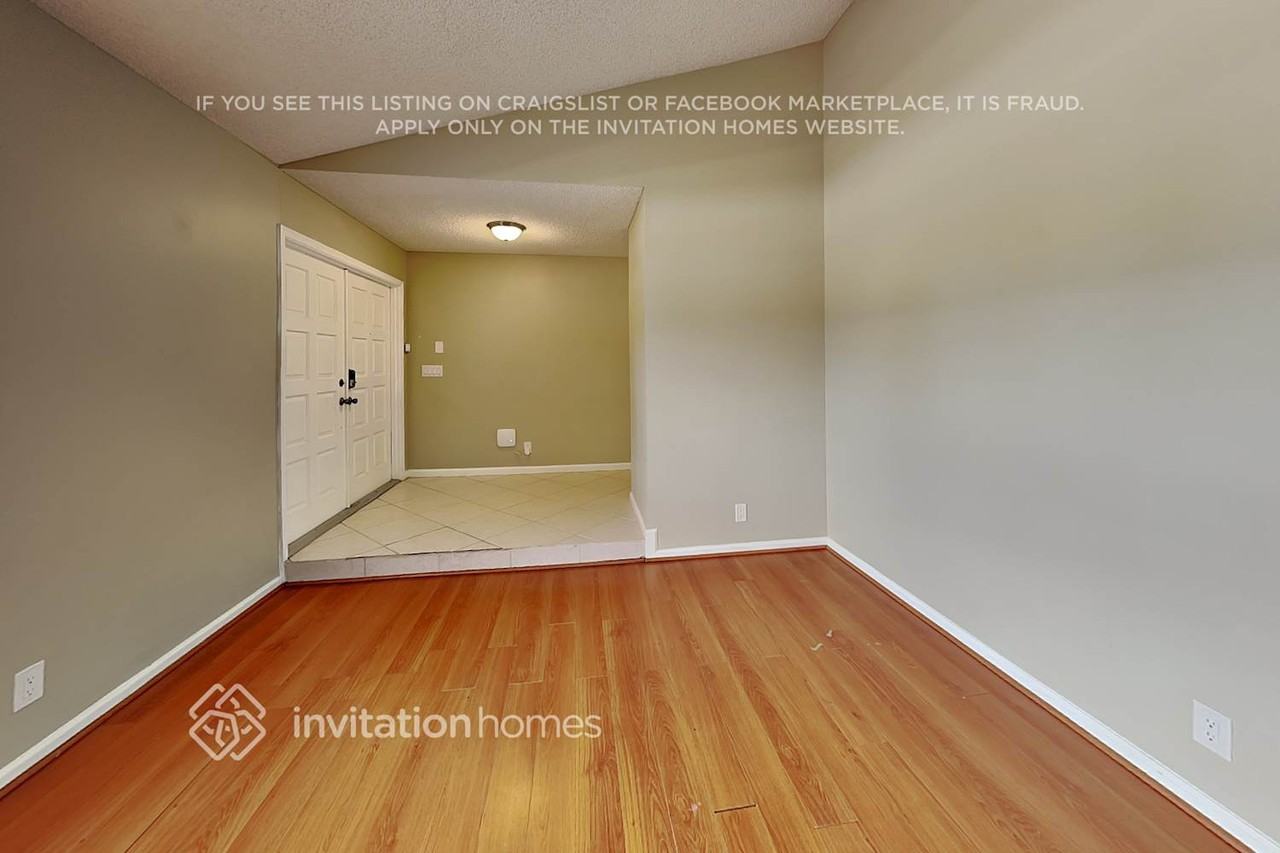 13643 Ishnala Cir - Photo 3 of 20