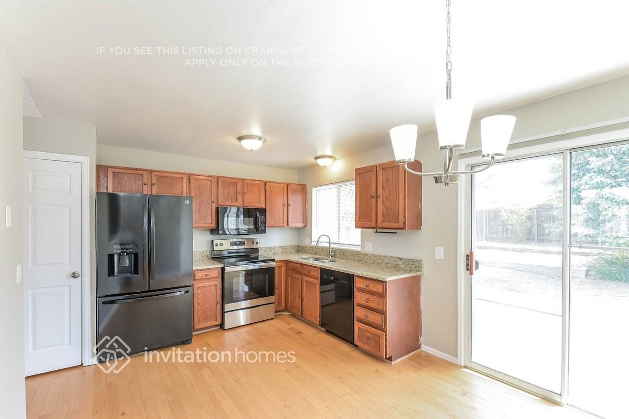 1276 S Lewiston Way - Photo 7 of 16