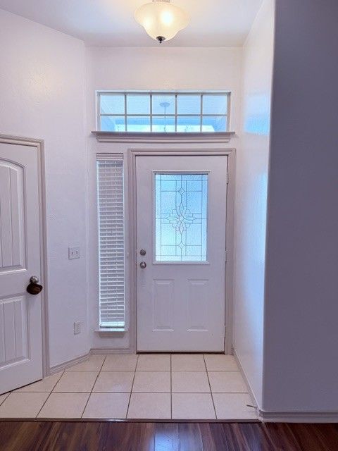 2412 Rookhaven Lane - Photo 3 of 25