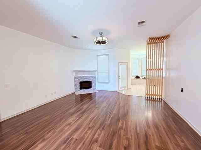 2412 Rookhaven Lane - Photo 4 of 25