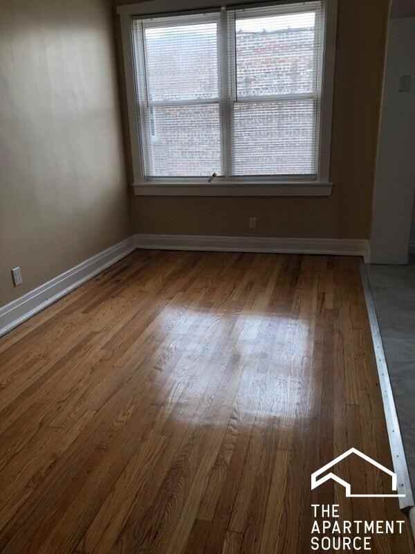 5103 W 21st St #10 - Photo 4 of 7
