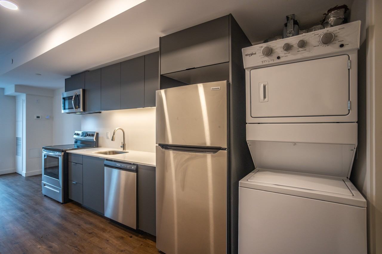 325 University Avenue West #203 - Photo 3 of 11