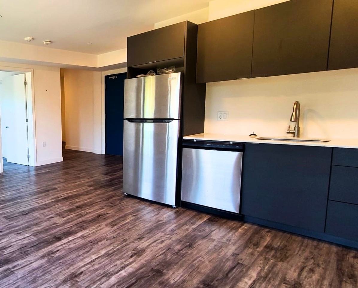 325 University Avenue West #214 - Photo 3 of 9