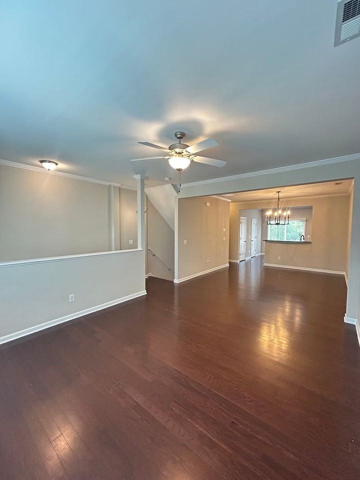 333 Dove Cottage Ln - Photo 3 of 25