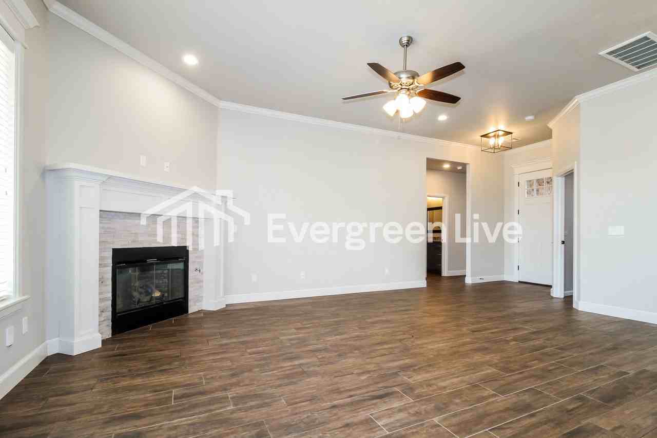 4105 Lambeth St - Photo 5 of 21