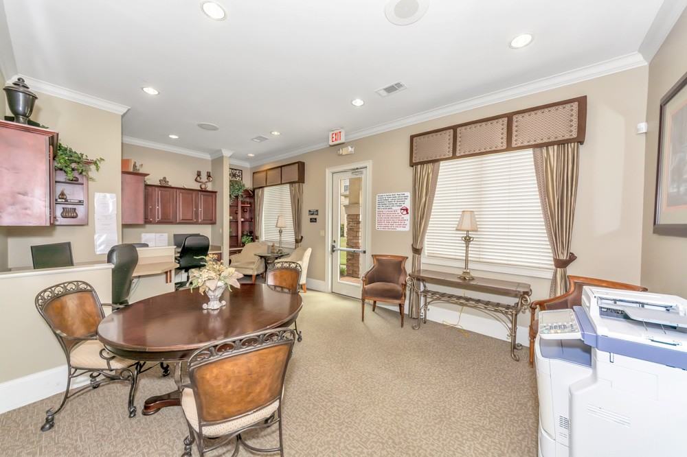 Gateway Park Apartments - Photo 4 of 46