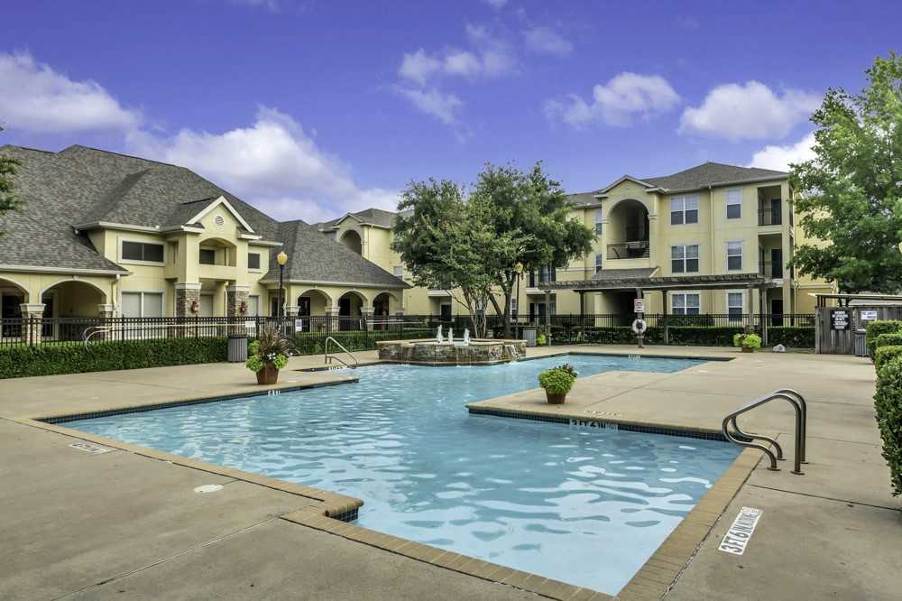 Gateway Park Apartments - Photo 3 of 46