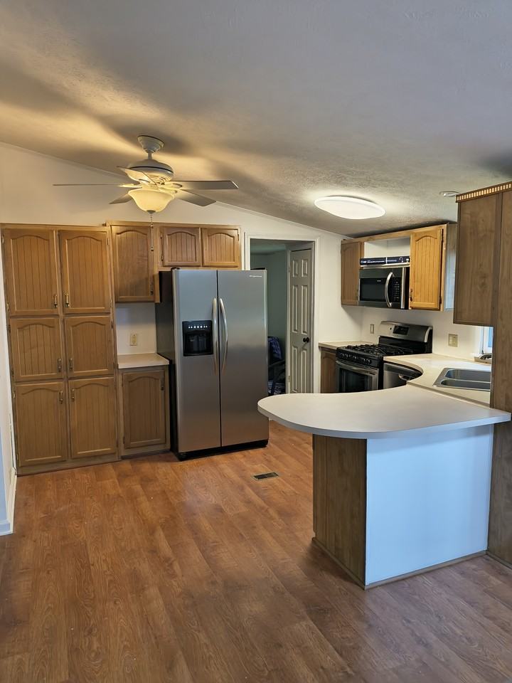 2440 Welch Rd - Photo 2 of 10