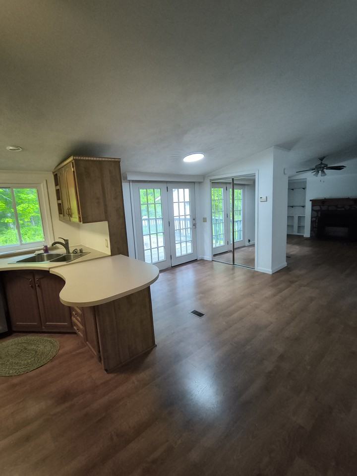 2440 Welch Rd - Photo 5 of 10