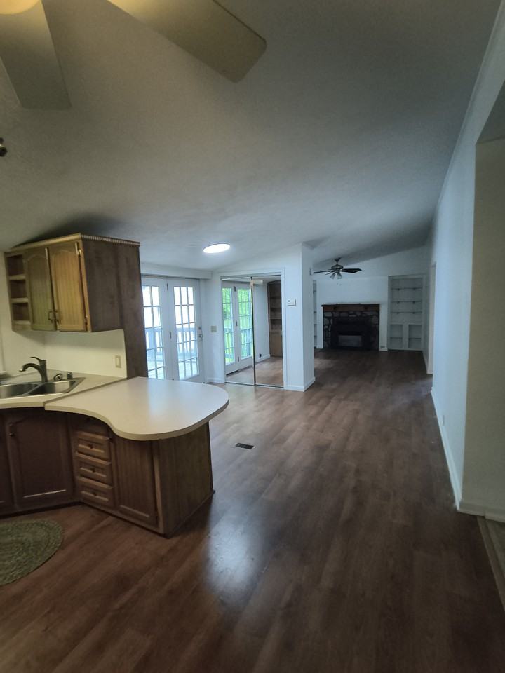 2440 Welch Rd - Photo 6 of 10
