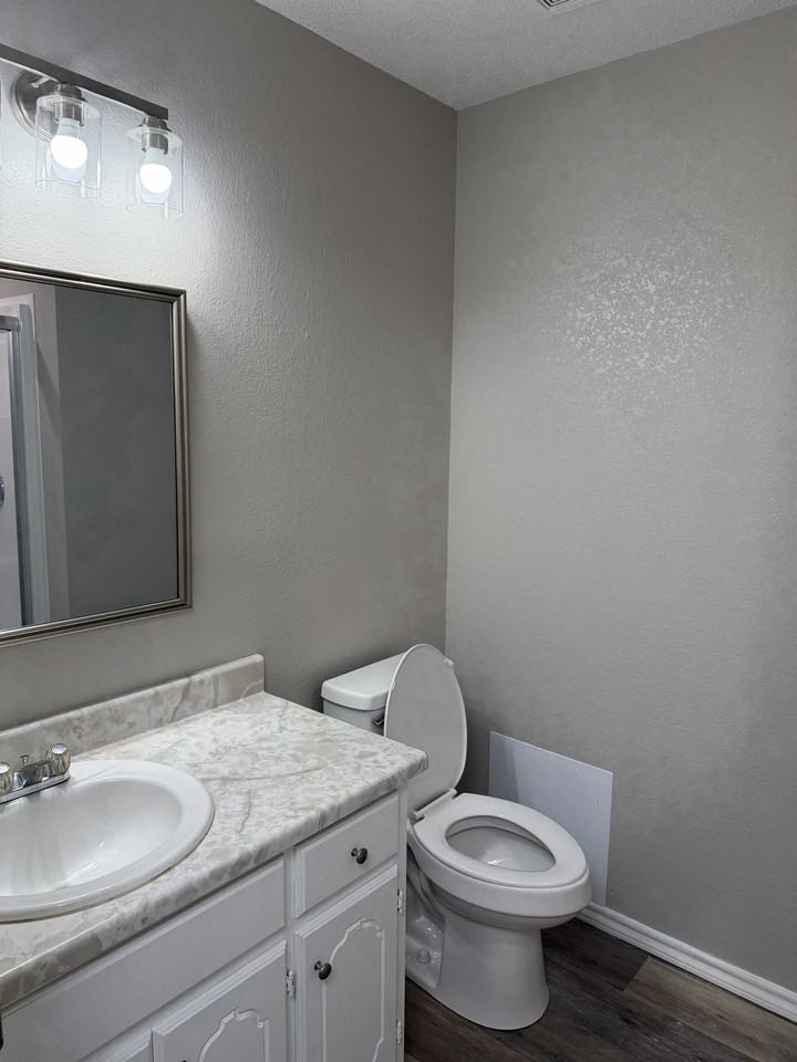 311 Whitworth St - Photo 6 of 15