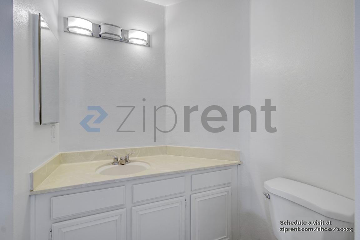 908 Beechwood Cir - Photo 3 of 19