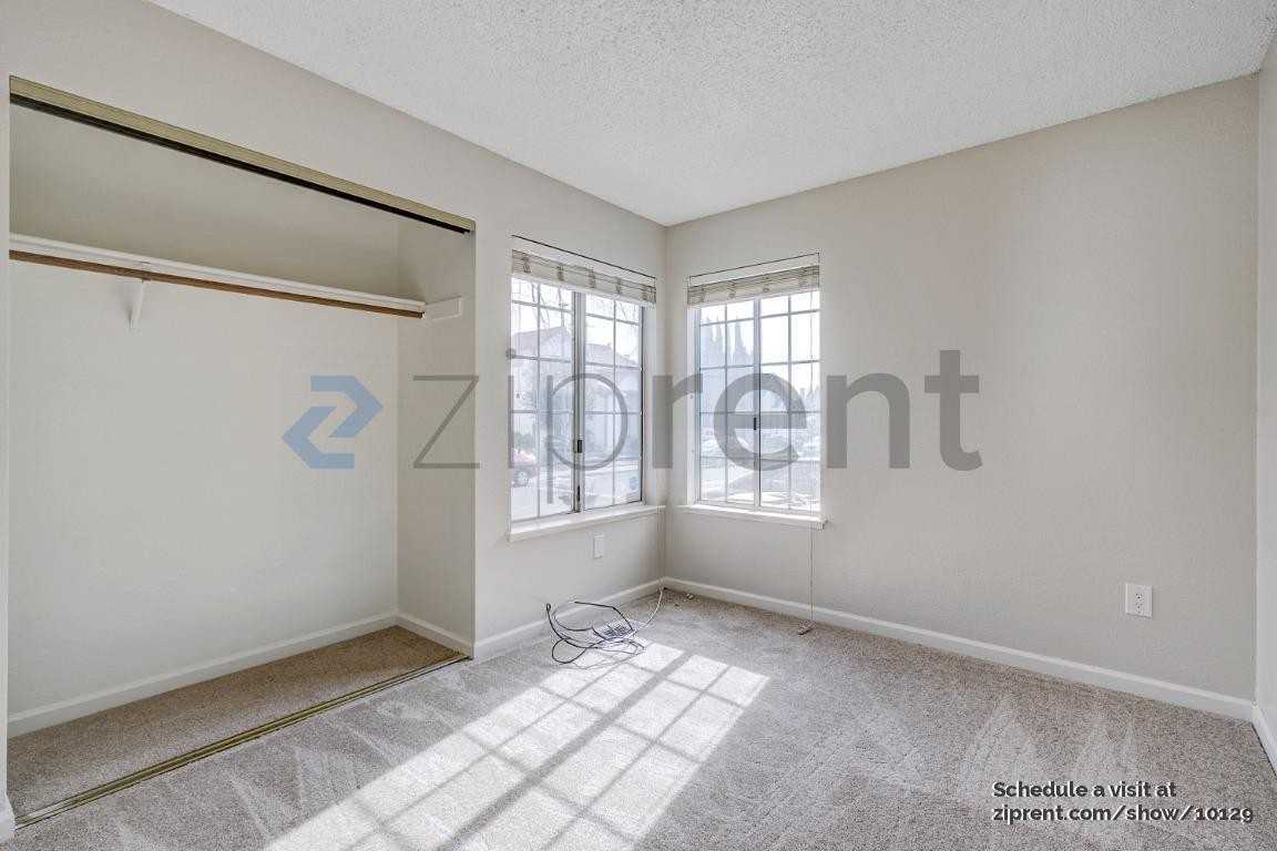 908 Beechwood Cir - Photo 5 of 19