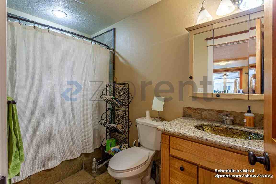 131 Se 30th Pl #A - Photo 5 of 20