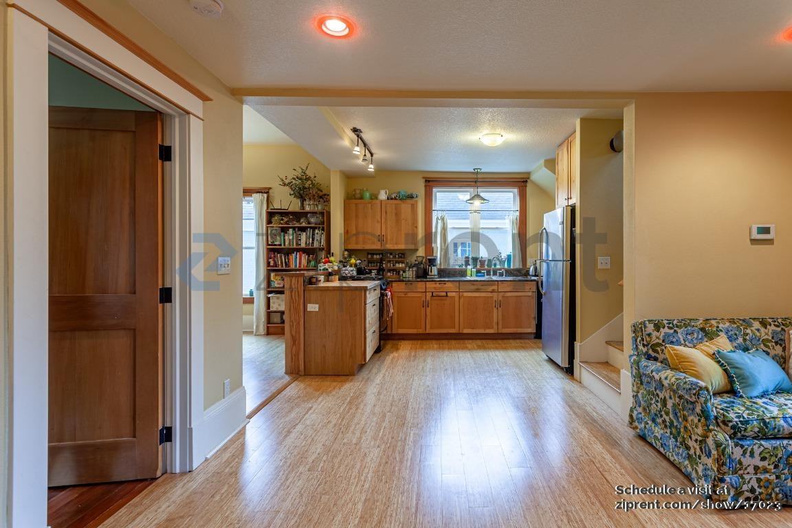 131 Se 30th Pl #A - Photo 7 of 20